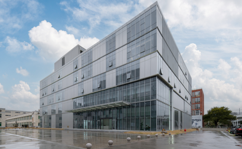 Shanghai Baoniao Garment Co., Ltd.